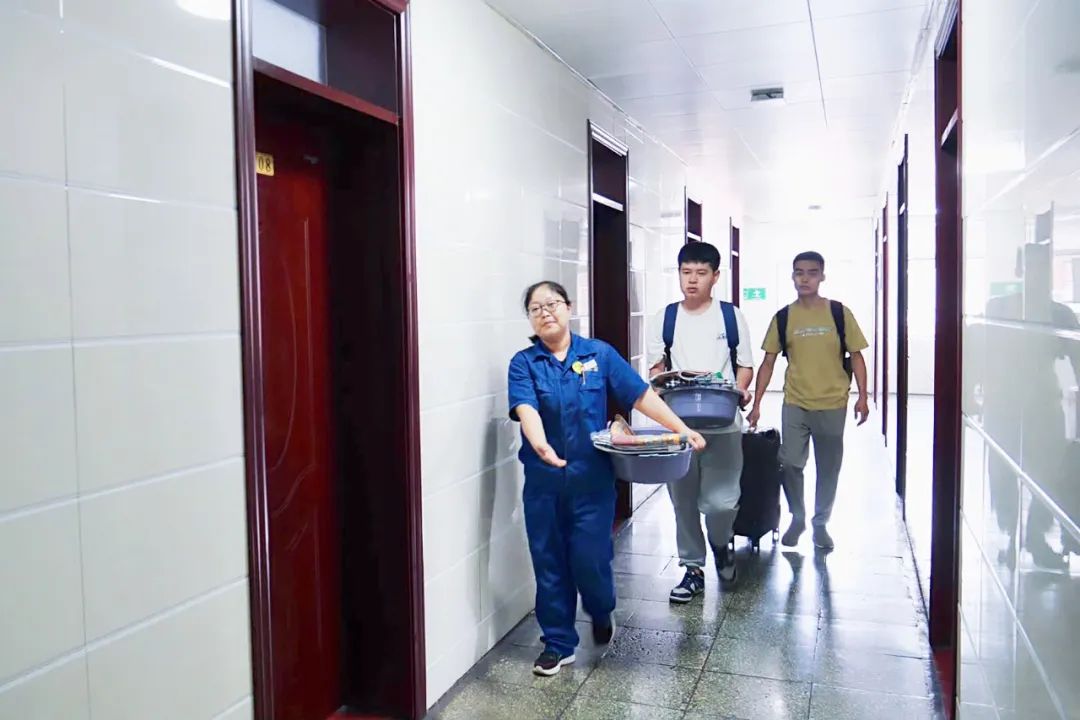 筑夢(mèng)鋼鐵 一起向未來 ——龍鋼公司2022年新入職大學(xué)生迎新側(cè)記