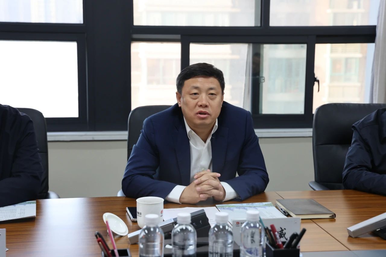 渭南市委常委、副市長馬中威一行到陜鋼集團座談交流